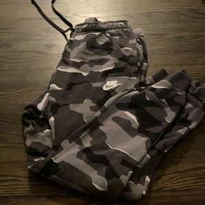 Nike joggers